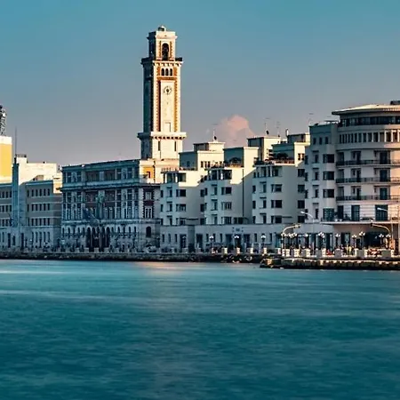 Con Cortile A 30 Mt. Dal Mare