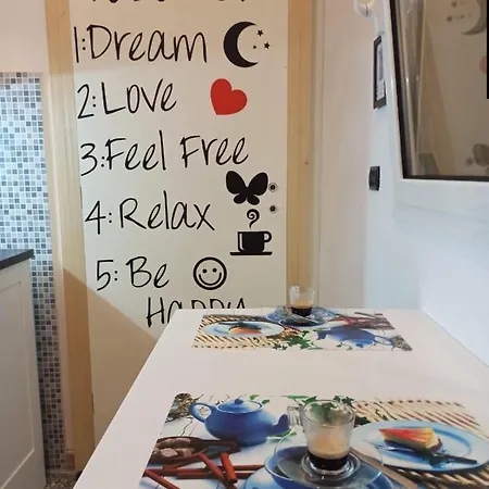 Con Cortile A 30 Mt. Dal Mare * Μπάρι