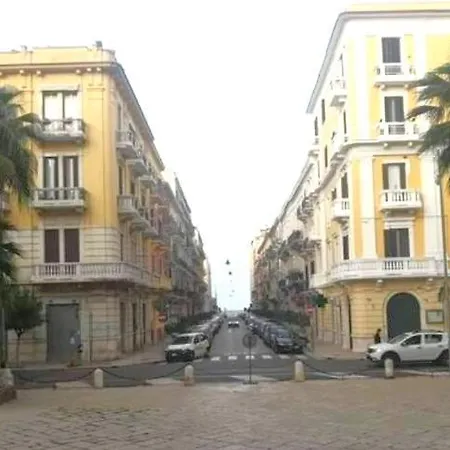 Con Cortile A 30 Mt. Dal Mare * Μπάρι